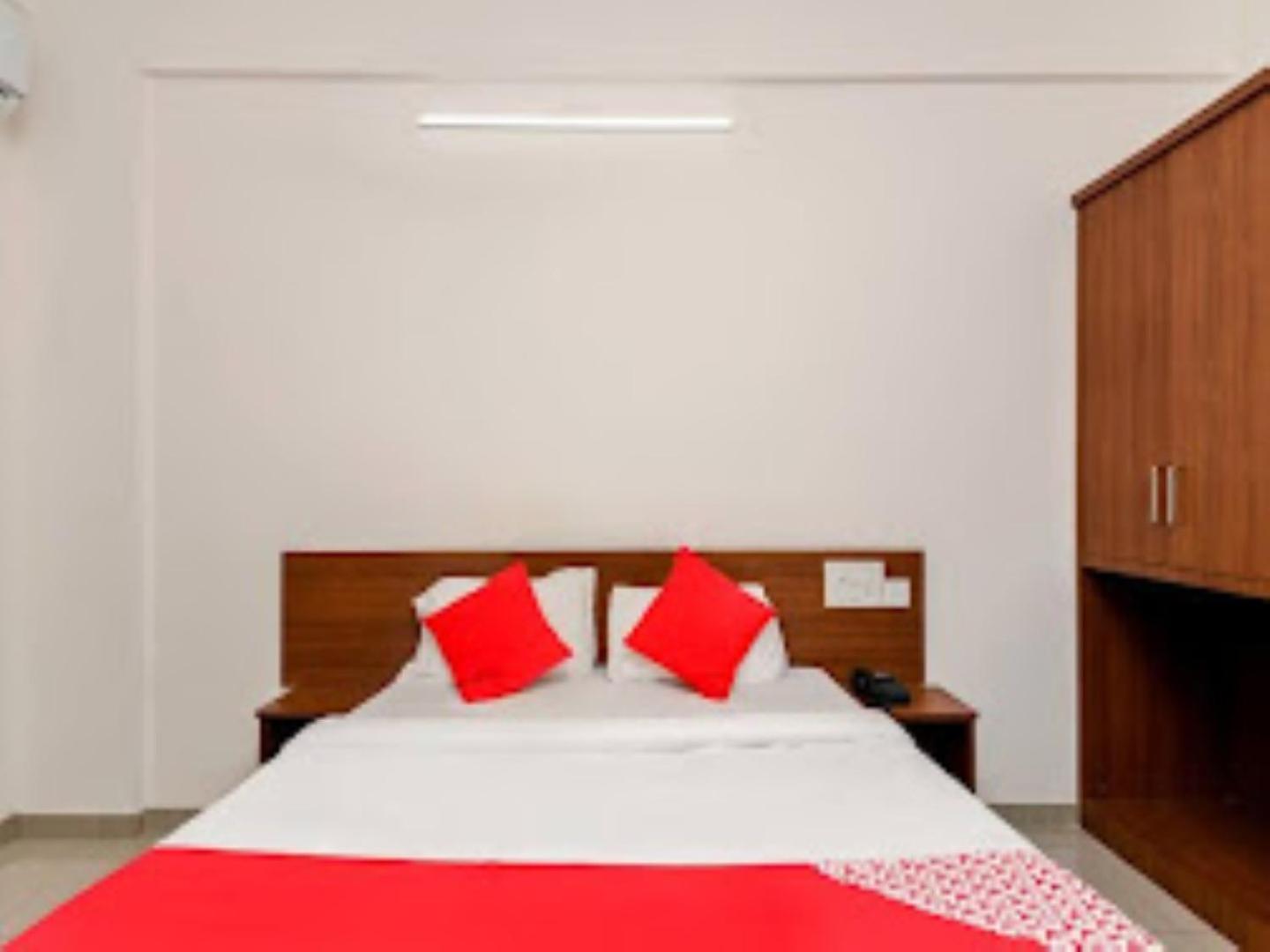 Hotel Samruddhi Lodging,Mangaluru Mulki Extérieur photo